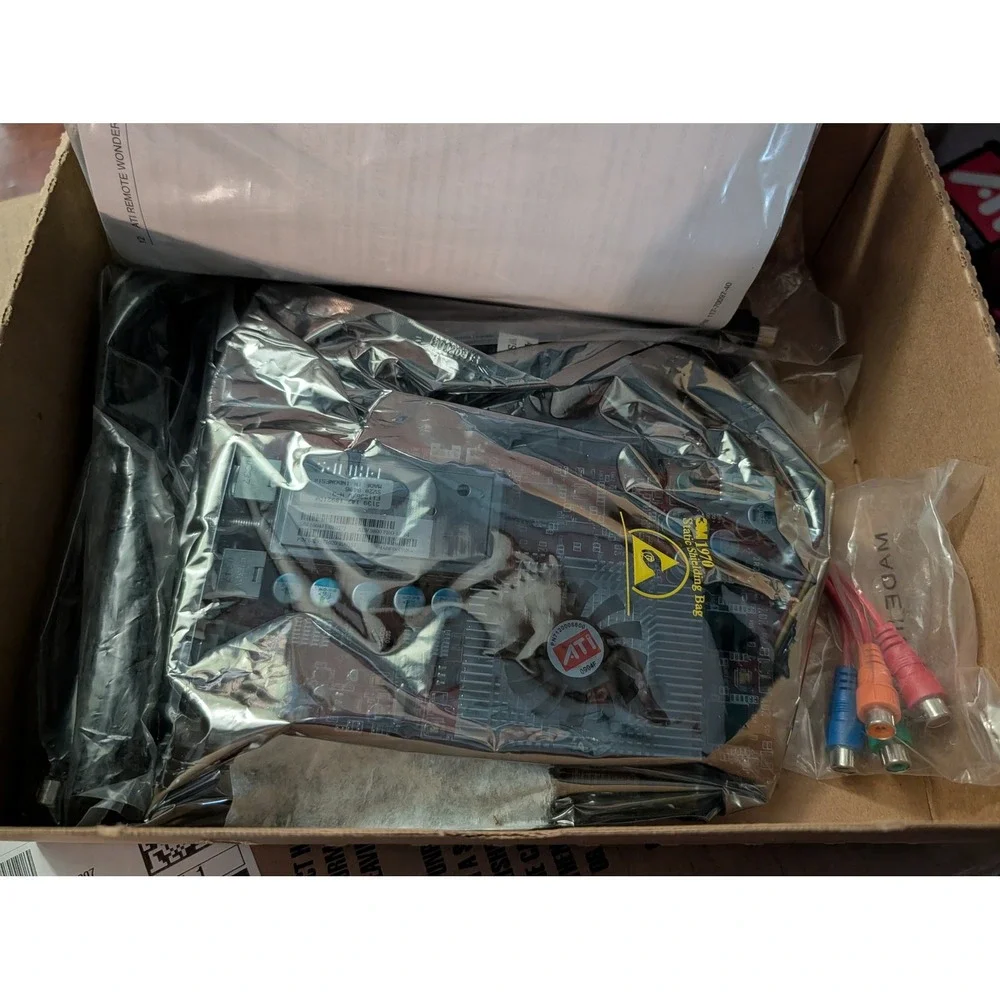 ATI All-In-Wonder 9800 Pro 128MB DDR AGP Graphic Card Video Capture TV Tuner Box
